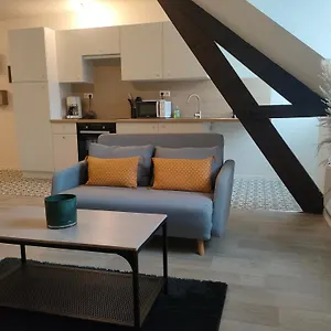https://lescapade-fougeres.inbrittany.com